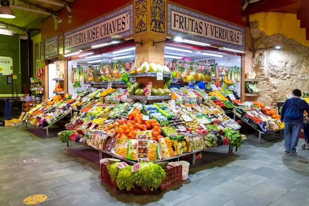 Obst und Gemüse stand in Spanien